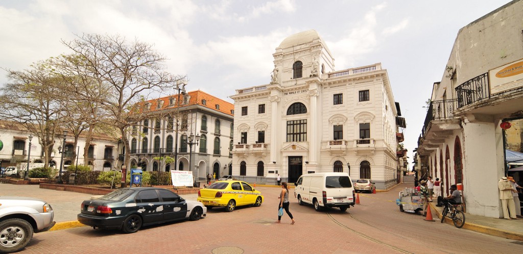 Vacation your way—see what you want to see, and do what you want to do. Architecture In Panama Image: A view of a quiet city street shows us the cream coloured facades of Panama's old architecture.